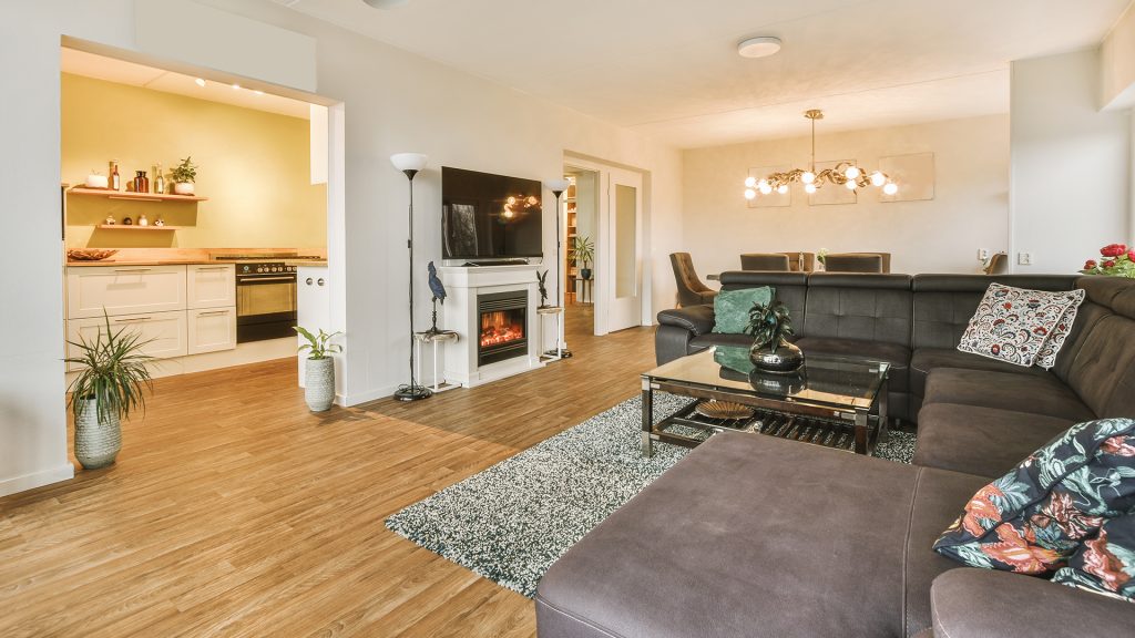 Custom Home Additions in Valencia